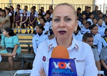 La funcionaria Nora Hilda De los Reyes subrayó que, entre las principales medidas preventivas, se encuentran el lavado constante de manos y evitar el contacto cercano entre los alumnos.