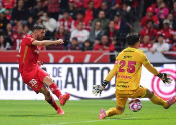 Toluca y Pachuca empatan 2-2