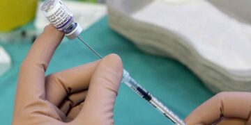 Vacuna Patria podría servir para otras enfermedades, anuncia David Kershenobich