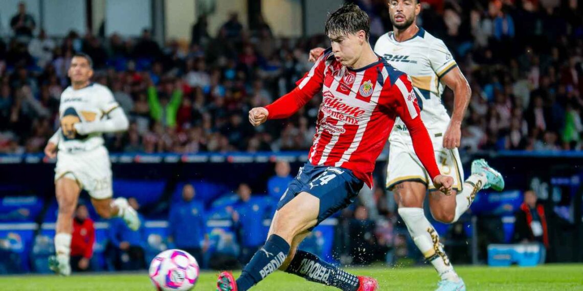 Chivas vence a Pumas