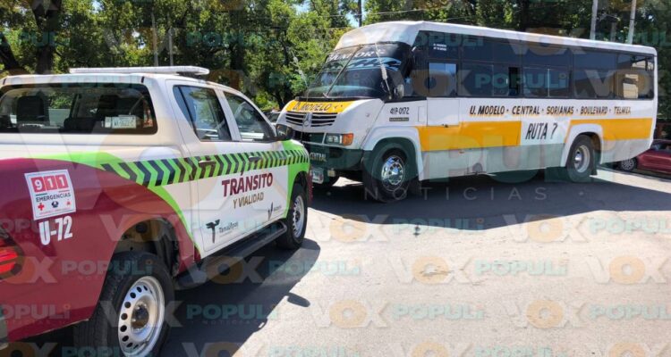 accidente vial con microbús en ciudad victoria