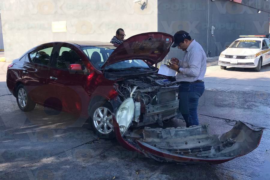 choque contra vehículo oficial en ciudad victoria