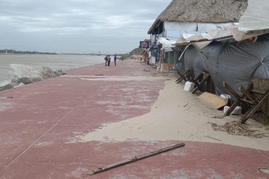 cierran escolleras de Playa Miramar