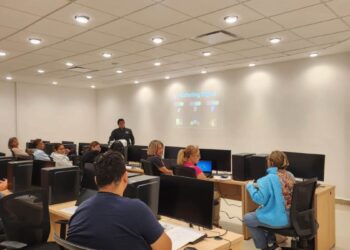 emprendedores en programa hecho en nuevo laredo