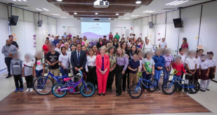 entrega de bicicletas educación Tamaulipas