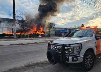 fuerte incendio en San Nicolás