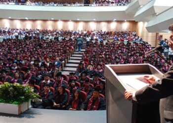 graduación en la ut de nuevo laredo