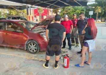incendio de automóvil en ciudad victoria
