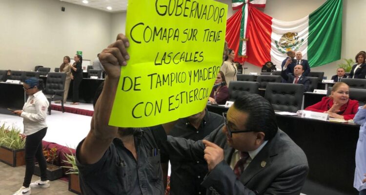 manifestación en Congreso de Tampico