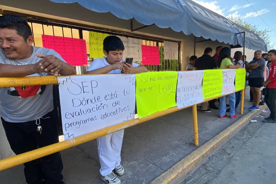protesta por bullying en primaria de Matamoros