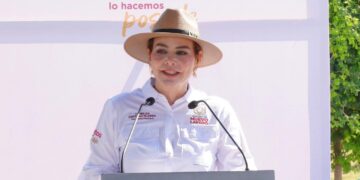 puente vehicular en la carretera mex