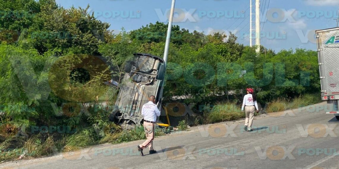 volcadura contra poste en altamira
