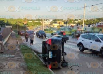 volcadura de auto en tampico