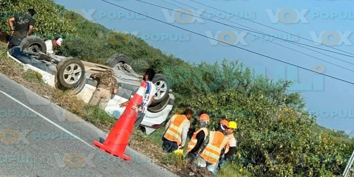 volcadura en carretera victoria-soto la marina