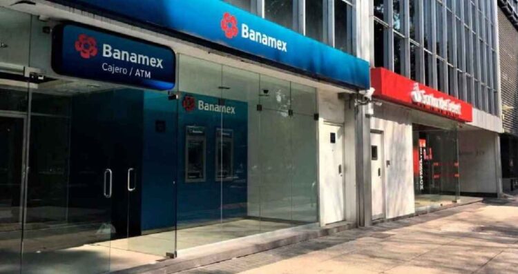 ¿Abrirán los bancos en México durante el Día de Muertos?
