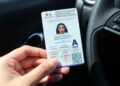 ¿Existe una edad límite para sacar la licencia de conducir en México