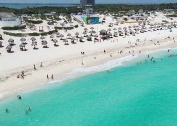 ¿Qué cambios traerá la nueva reforma para quienes visitan las playas y áreas naturales de México