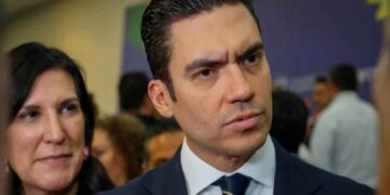 AMLO reaparece en medio de la crisis que enfrenta el Gobierno de Sheinbaum, señala Jorge Romero