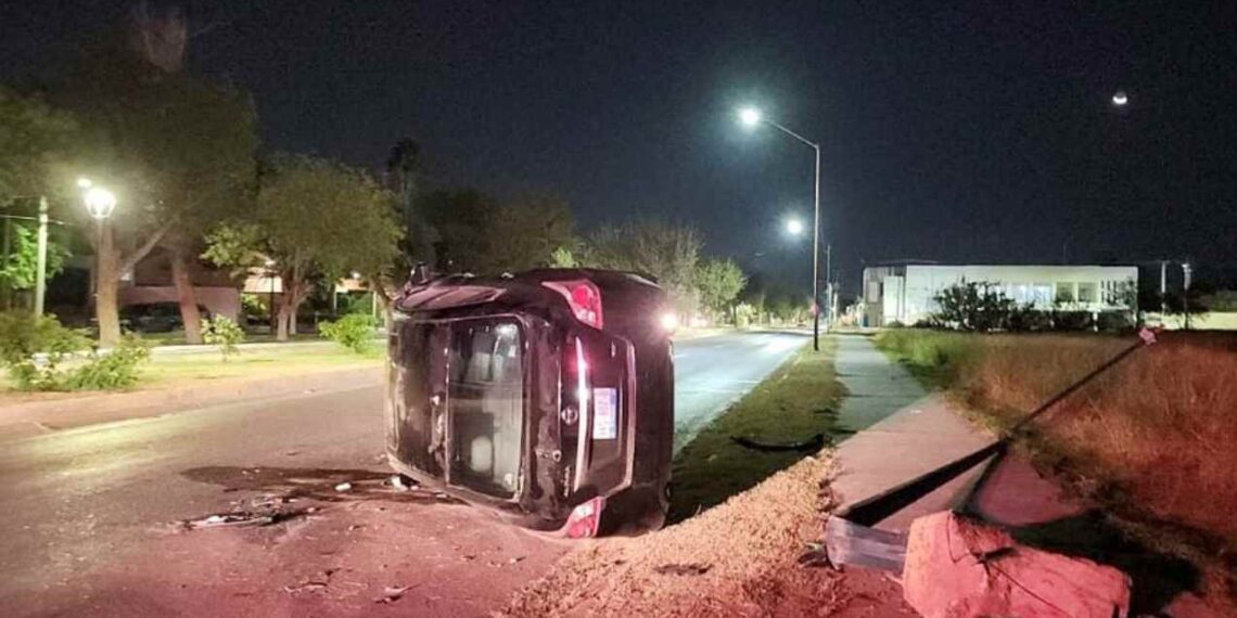 Abandonan automóvil en Nuevo Laredo
