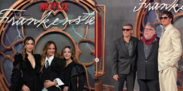 Andrea Legarreta y sus hijas cumplen su sueño de conocer a Guillermo del Toro