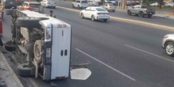 golpes masculino volcar camioneta Monterrey