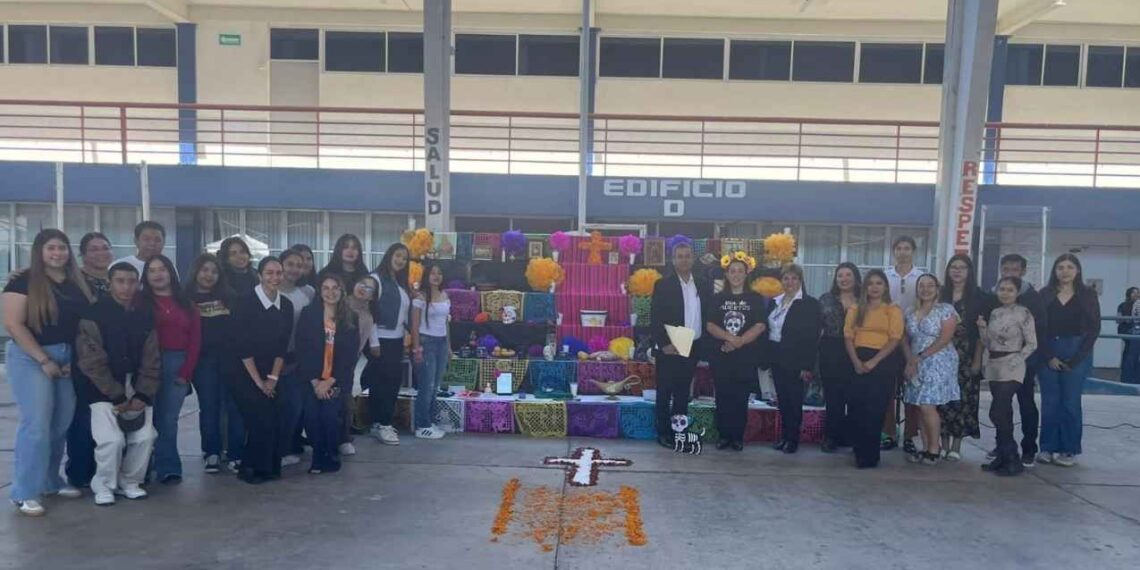 Así celebró la Facultad de Enfermería UAT en Nuevo Laredo, Tamaulipas, el Día de Muertos