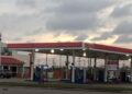 Automovilistas de Matamoros, Tamaulipas cruzan a Brownsville para cargar gasolina más barata
