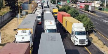 Bloqueos carreteros en México dejaron una pérdida de hasta 6 mil mdp, según Concanaco Servytur