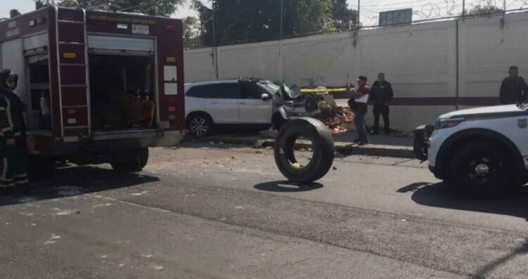 hombre camellón barda Iztapalapa