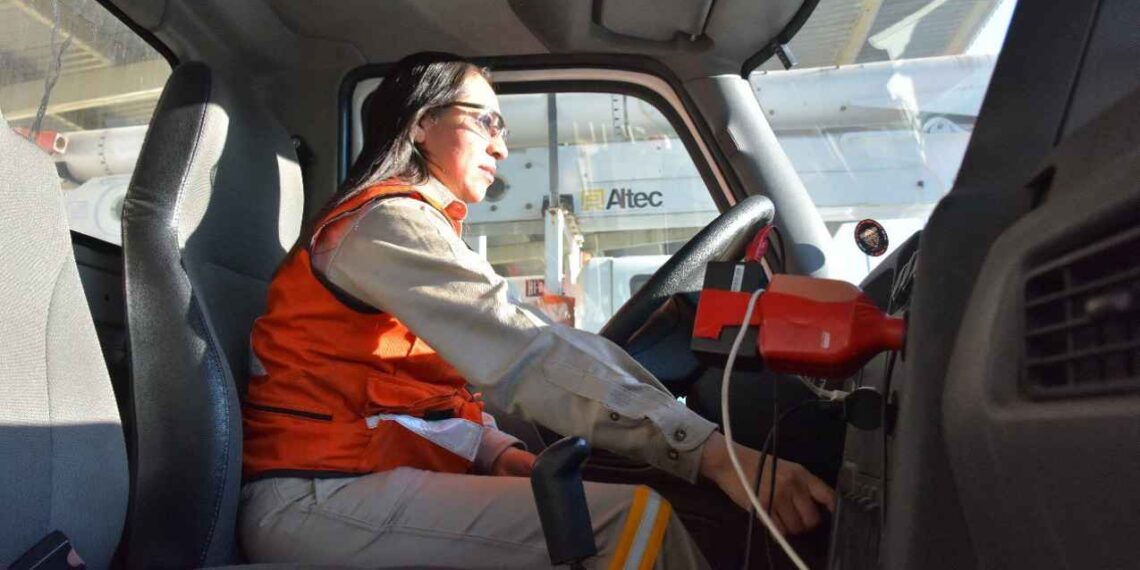 CFE refuerza la igualdad de género con más mujeres en áreas técnicas y directivas