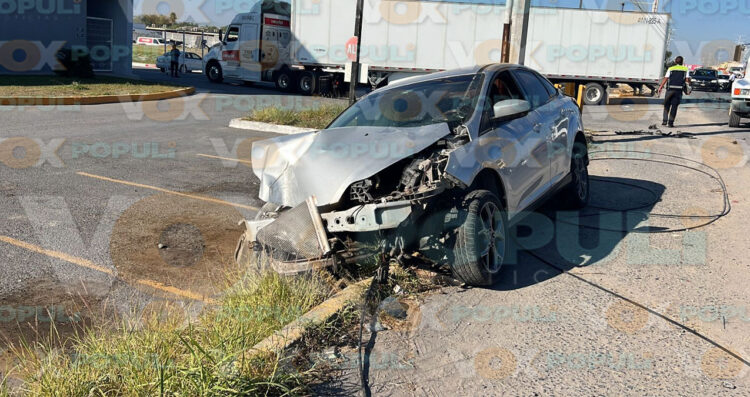 Camioneta causa fuerte choque múltiple en Reynosa, Tamaulipas