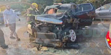 Camioneta choca con vehículo de Sabritas y se incendia en Altamira, Tamaulipas