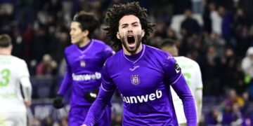 César Huerta será baja por lesión y regresará hasta 2026