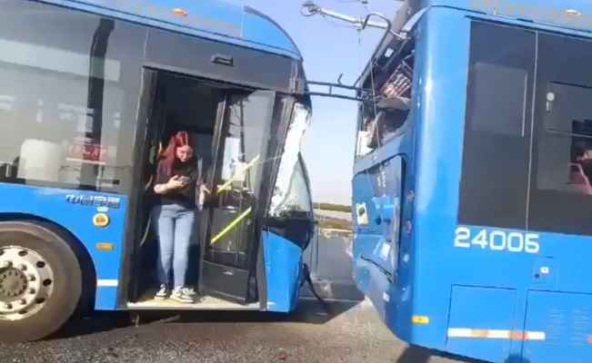 Colisionan dos Trolebús elevados en la alcaldía Iztapalapa, CDMX; hay al menos 26 lesionados