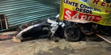 Conductor huye tras chocar en El Mante