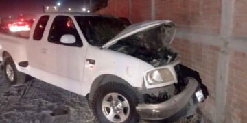 Conductora choque en Nuevo Laredo