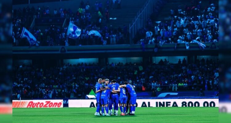 Cruz Azul 4 trofeos