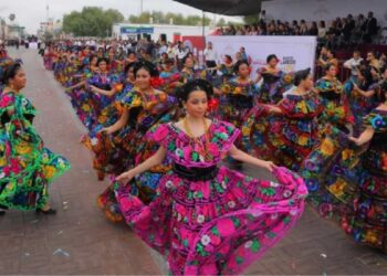 Desfile Revolución Mexicana Nuevo Laredo