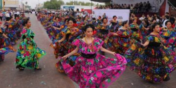 Desfile Revolución Mexicana Nuevo Laredo