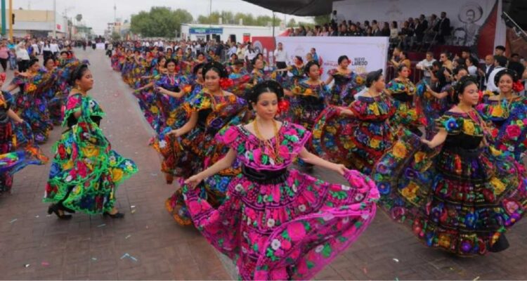 Desfile Revolución Mexicana Nuevo Laredo
