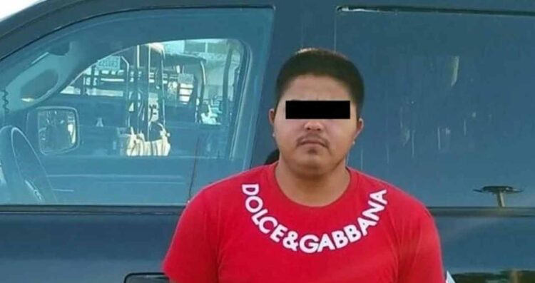 Detienen a hombre en Monterrey
