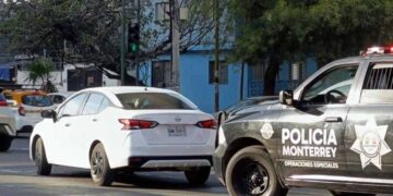 Detienen a pareja en Monterrey