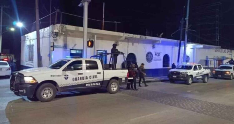 Detuvieron a hombre con 30 kilos de mariguana en Zitácuaro, Michoacán