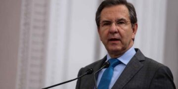 Esteban Moctezuma preservación rutas aéreas