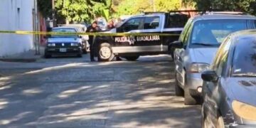 Encontraron a un hombre sin vida afuera de una fábrica en Guadalajara