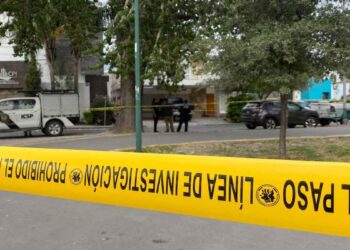 hombre sin vida camioneta Monterrey
