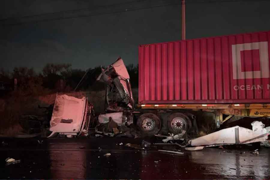 Fatal accidente en carretera de Marín, Nuevo León deja un trailero sin vida