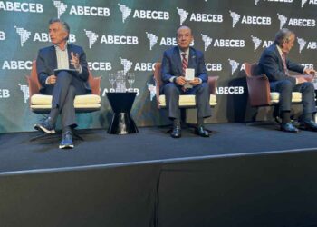 Felipe Calderón alerta sobre la expansión del narcotráfico en América Latina
