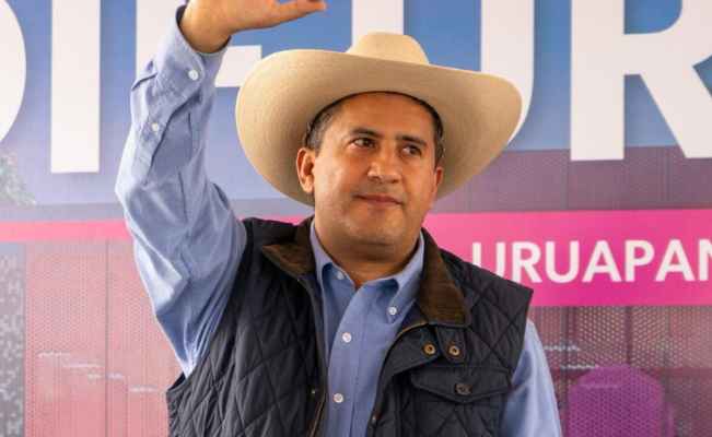 Fiscal General de Michoacán informa que tras el asesinato del alcalde, Carlos Manzo hay dos detenidos y un abatido