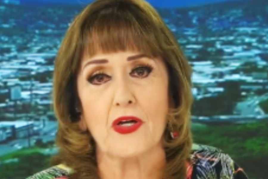 Florería del Centro sorprende a María Julia con emotivo mensaje en una parabólica